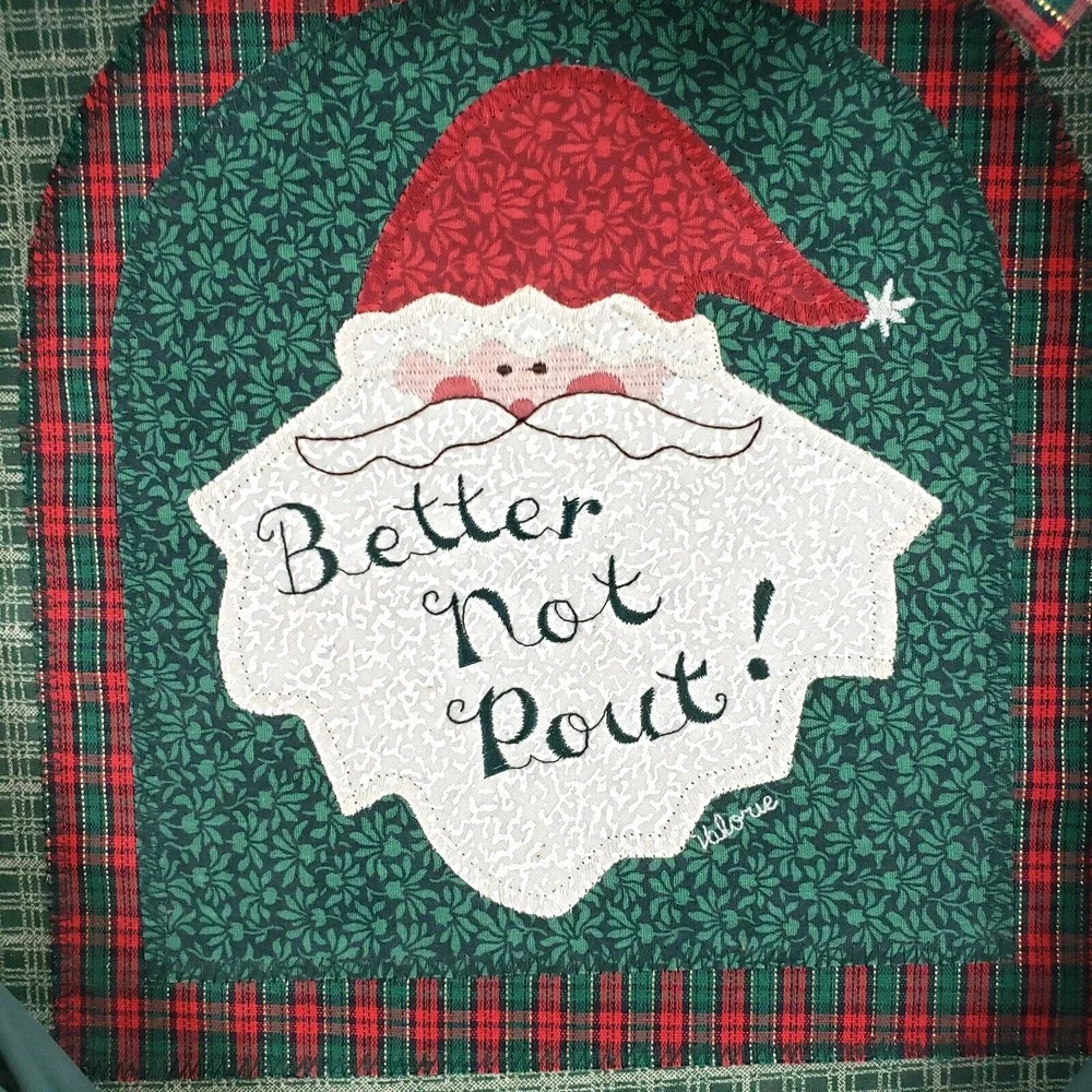 Handmade Green Wicker Wreath Better not Pout Xmas Christmas Decor Quilted Design